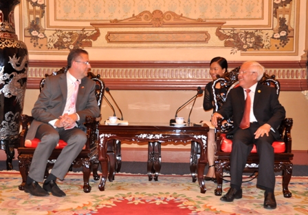 Г.Хошимин желает расширять многостороннее сотрудничество со Словакией в разных сферах